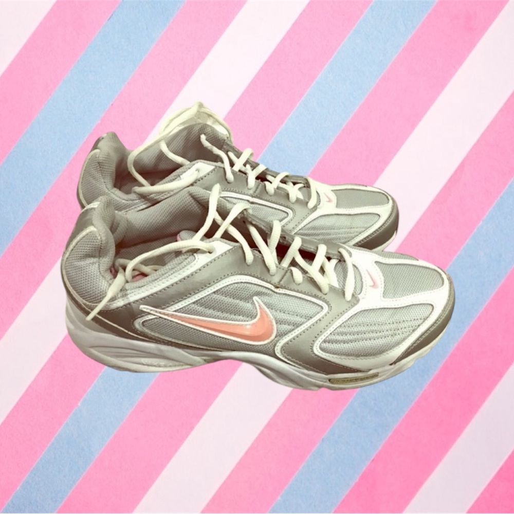 Nike Air Walk Sneaker